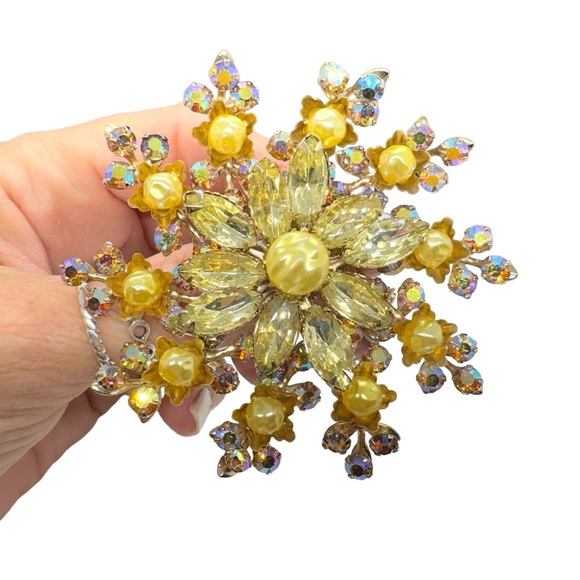 Vintage Layered Faux Pearl, AB Crystal & Citrine “Snowflake” Brooch - Picture 6 of 7